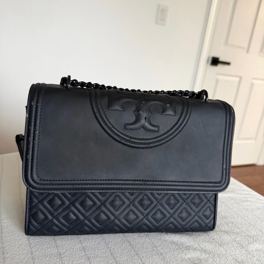 Tory Burch Fleming Convertible Shoulder Bag – Black Quilted Leather
